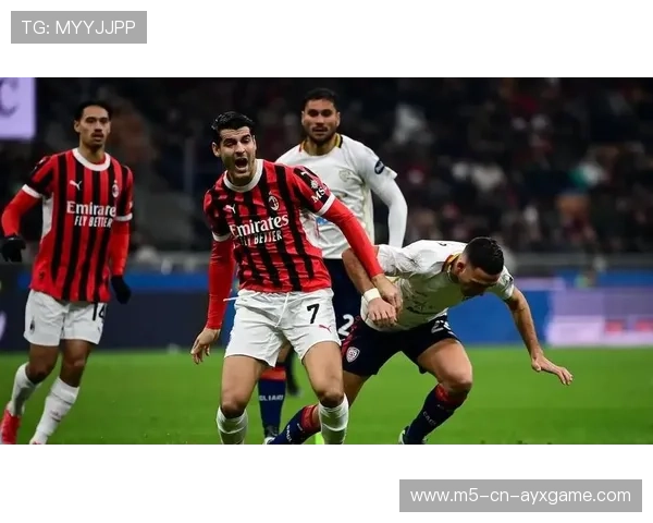 AC米兰禁区二点抢下后由外围抽射完成攻门